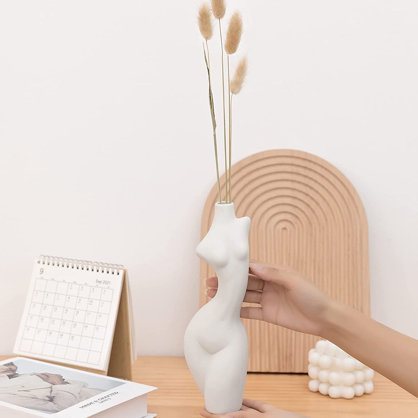 Elegant Female Form Body Vase - Boho Minimalist Decor for Unique Home Accents
