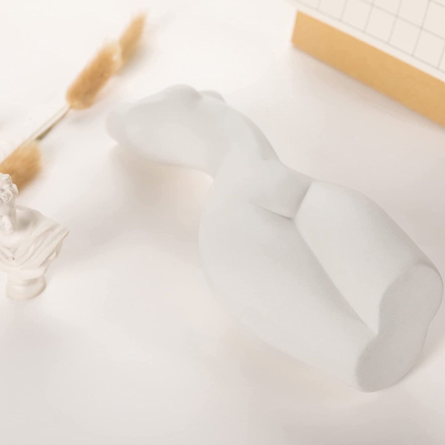 Elegant Female Form Body Vase - Boho Minimalist Decor for Unique Home Accents