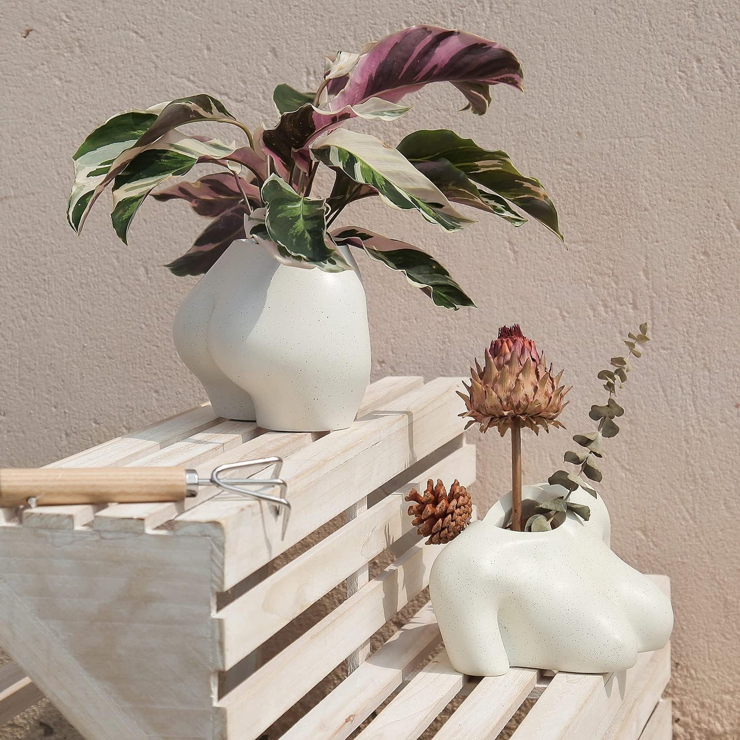 Female Body-Shaped Flower Planter with Drainage Holes - Resin Sculpture for Indoor/Outdoor Plants, Modern Boho Chic Design